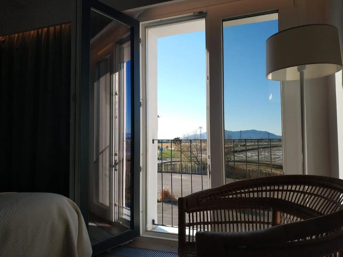 Hotel Mas Catxina Deltebre 4*,